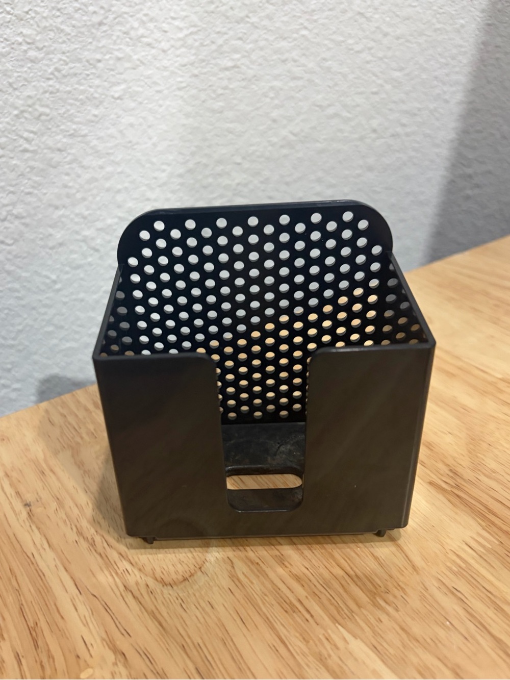 Nespresso Delonghi Inissia
Espresso maker EN80b capsule
holder replacement part
